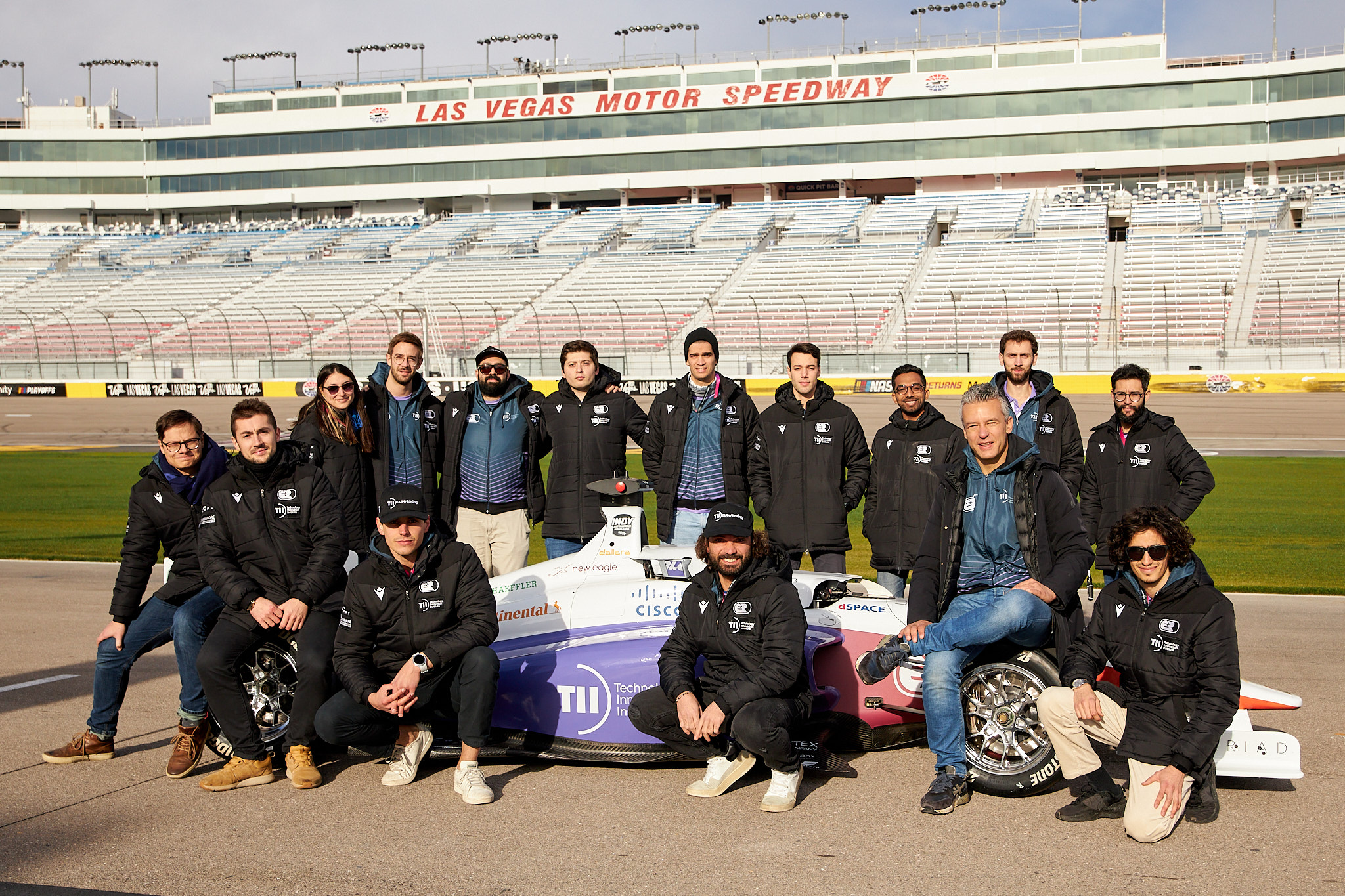 lvms23_team_pic.jpg